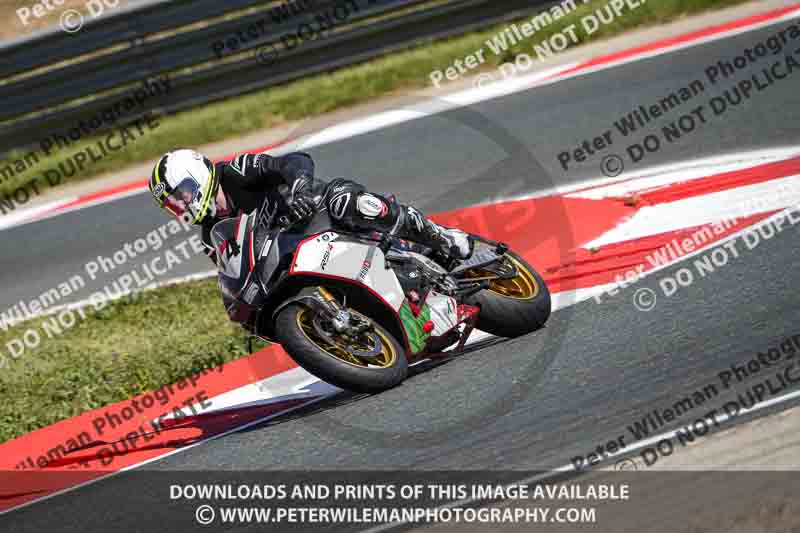 cadwell no limits trackday;cadwell park;cadwell park photographs;cadwell trackday photographs;enduro digital images;event digital images;eventdigitalimages;navarra;no limits trackdays;peter wileman photography;racing digital images;trackday digital images;trackday photos